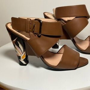 AUTHENTIC LIKE NEW FENDI BIRDS OF PARADISE PAINTED LEATHER HEELS SZ 7.5-38